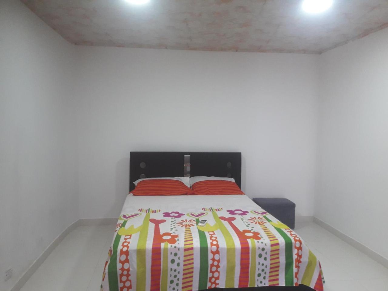 Apartaestudios El Descanso Cali Zewnętrze zdjęcie